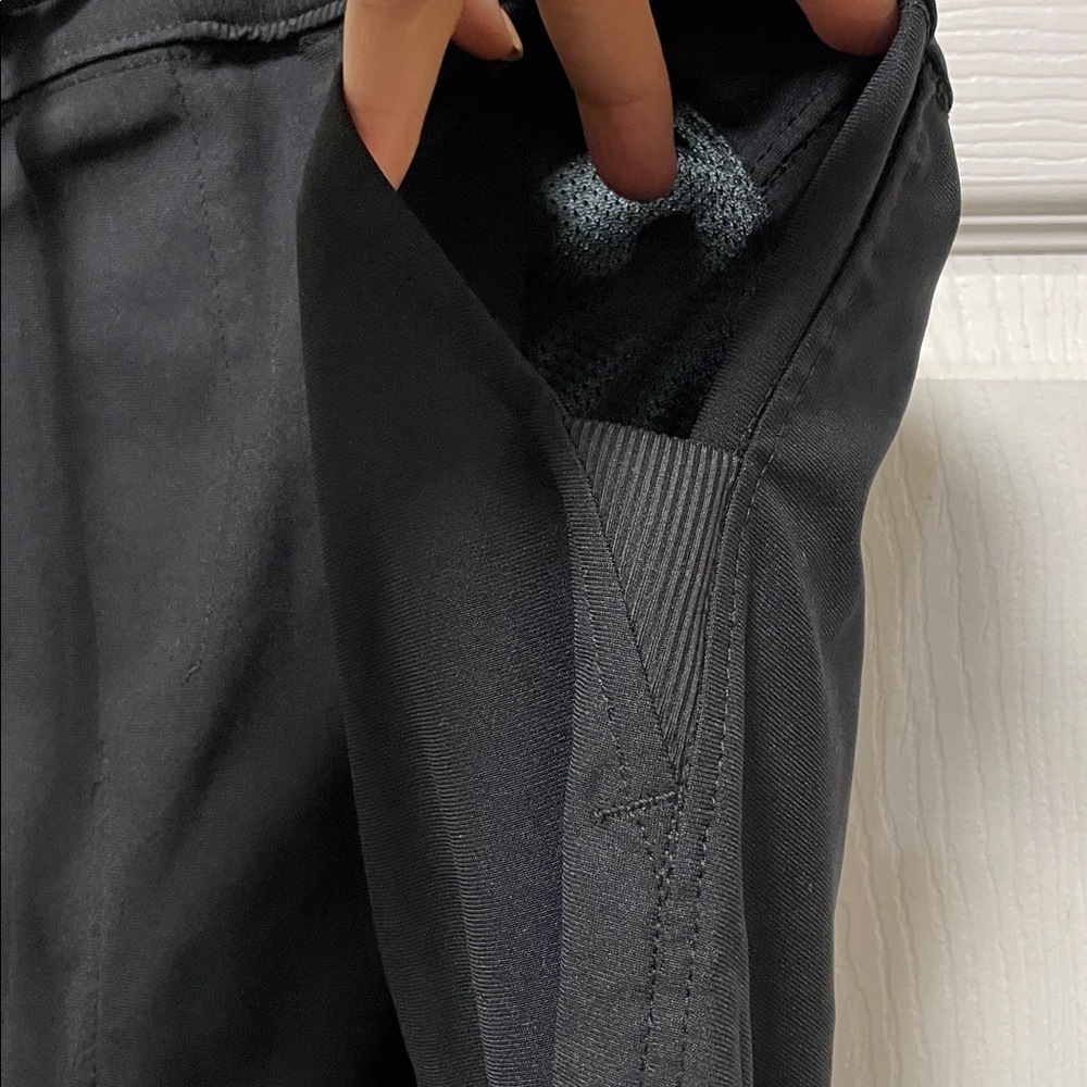 Kolby | Everywhere Tech | Lightweight |Black| Neutral | PullOn | Joggers |Size L - Picture 6 of 15